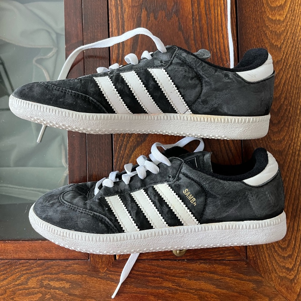 Adidas Samba sneakers